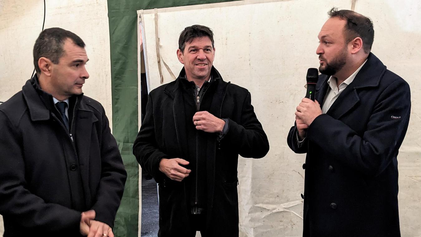 Le maire Simon Beerens-Bettex (à droite) a accueilli Stéphane Bouvet le président de la CCMG et le conseiller départemental Jean-Philippe Mas.