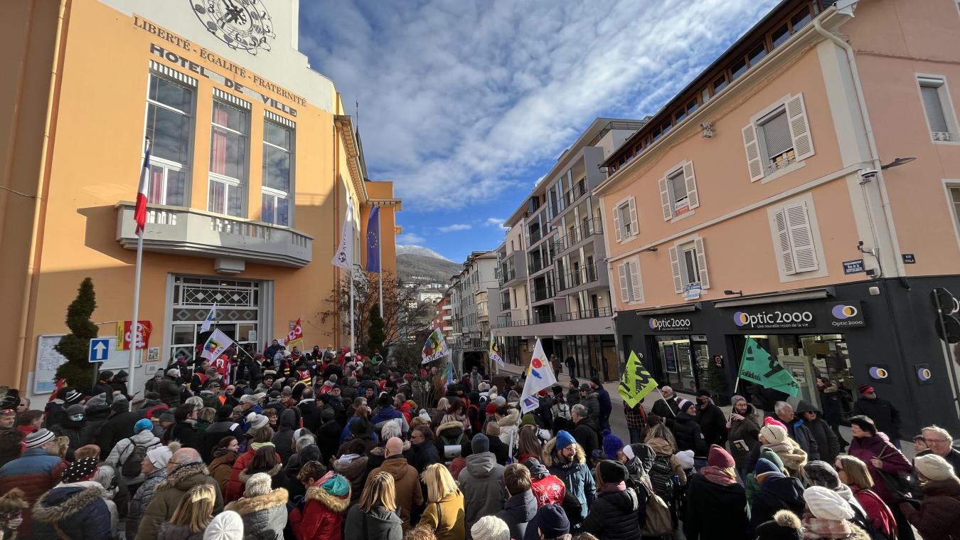 La manifestation intersyndicale avait parcouru le centre-ville de Bellegarde, le 19 janvier dernier.