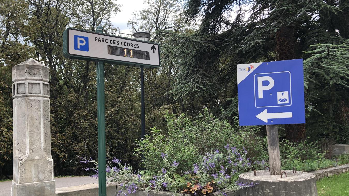 En attendant la livraison des nouveaux parkings, le parc des Cèdres propose des places de stationnement gratuites.