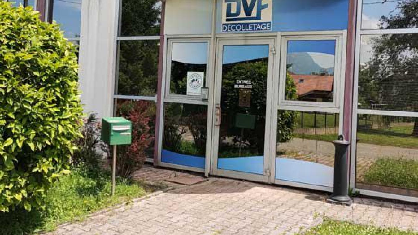DVF Décolletage compte 14 salariés.
