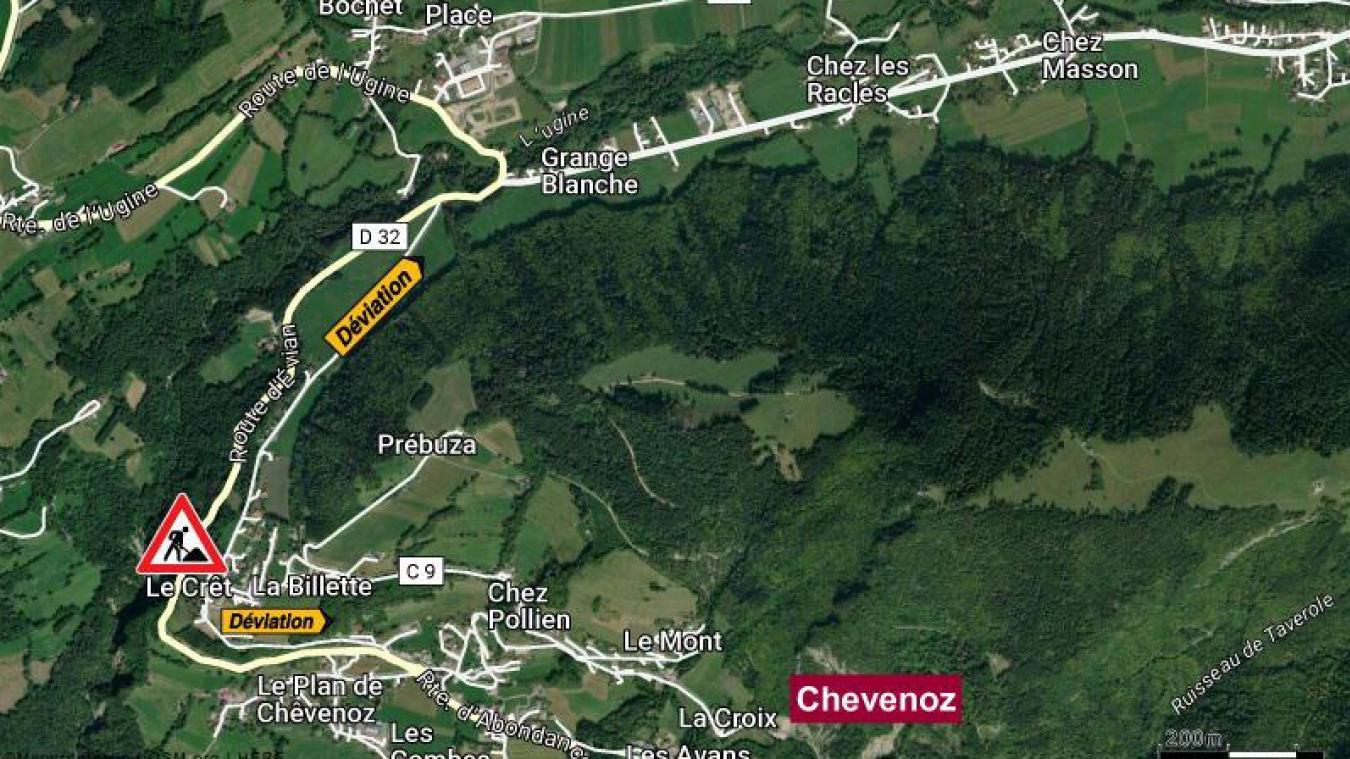Durant les périodes de fermeture de la RD32 entre Chevenoz et Bernex, les véhicules de moins de 12 tonnes pourront passer par la route de Crêts.