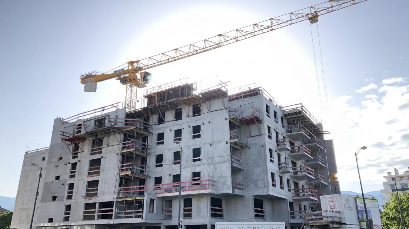 En baisse en 2021, le nombre de logements neufs mis sur le marché du Grand Annecy a à nouveau diminué en 2022.