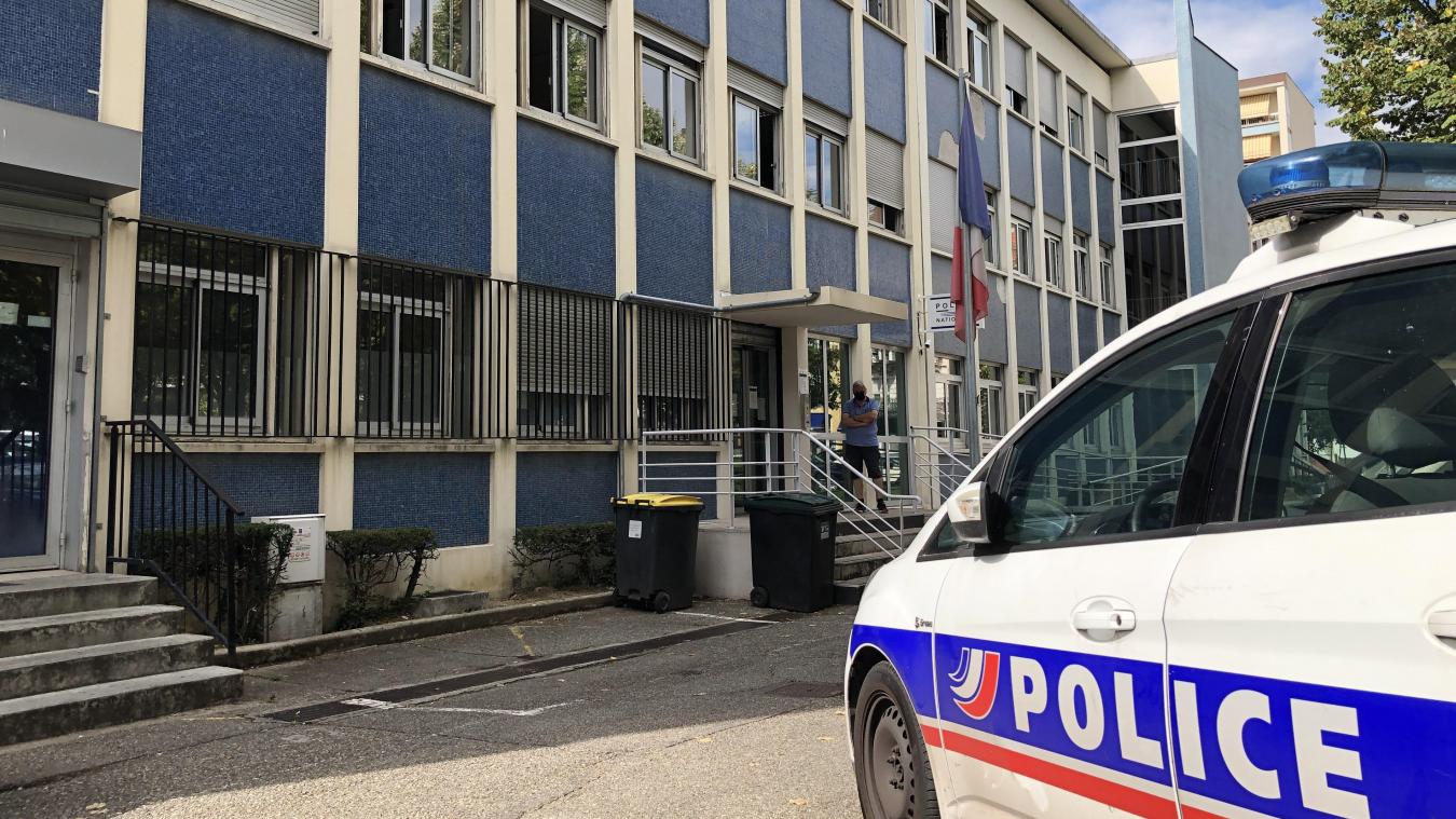 Un homme a été interpellé pour avoir tenté d’extorquer de l’argent à deux prostituées.
