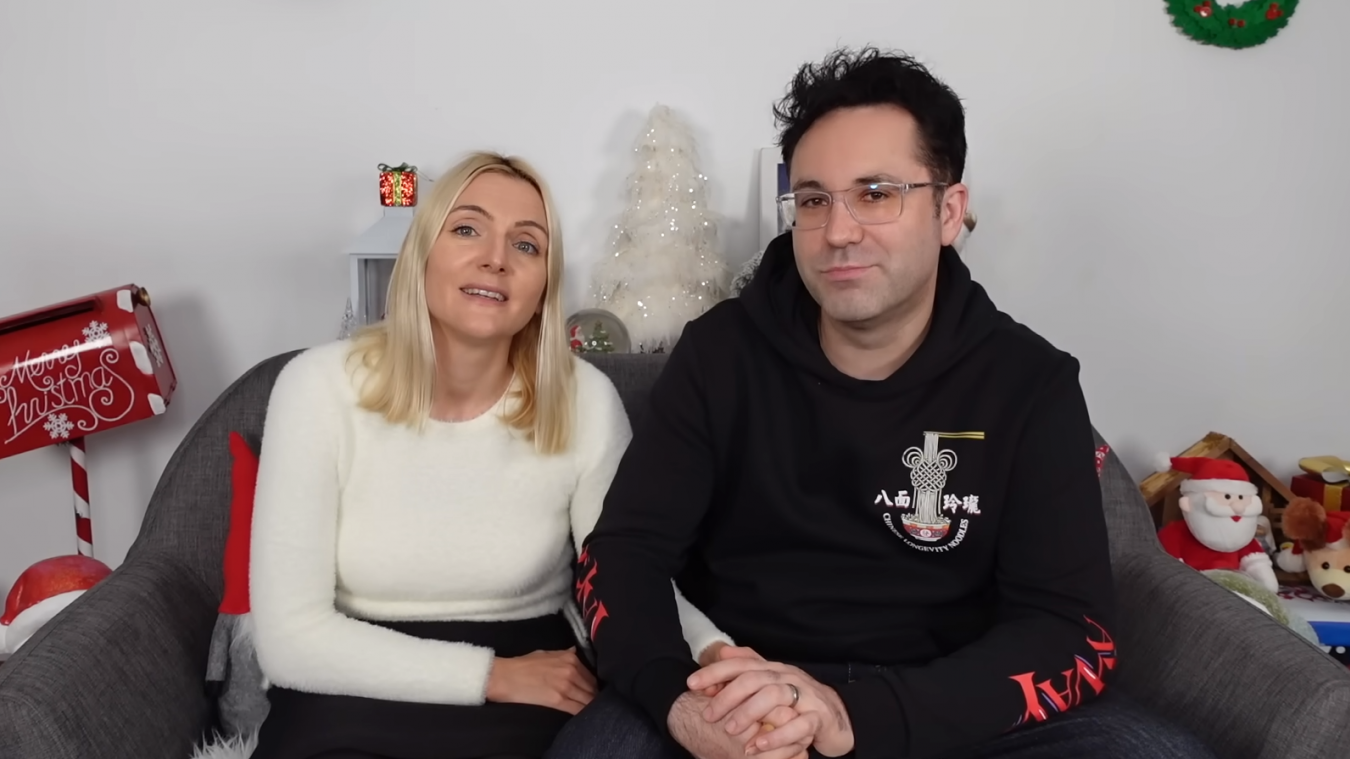 Le couple de Youtubeurs Sophie Fantasy et Greg Inside ont été condamné à trois ans et demi de prison ferme et 100 000 € d’amende chacun pour escroquerie.
