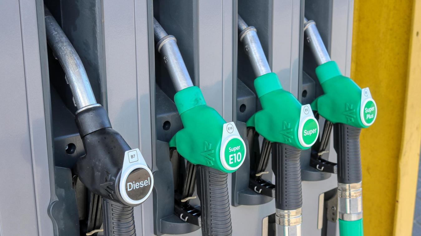 Vente du carburant « à perte » : un projet de loi « très vite »