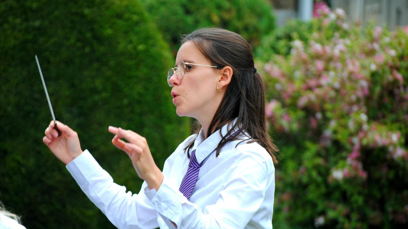 À 21 ans, elle est la plus jeune chef d’orchestre de l’harmonie d