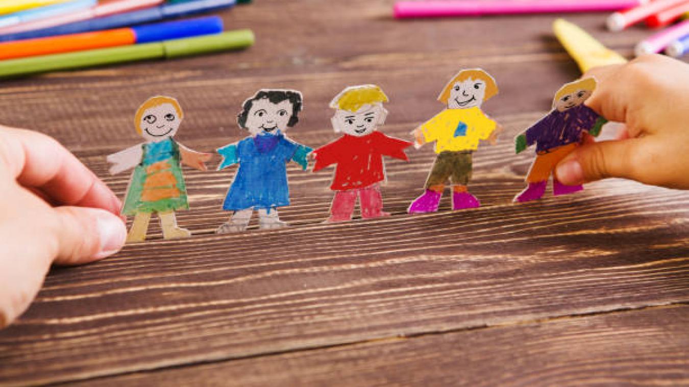 Petite enfance dans son livre enquête « Les Ogres », le journaliste Victor dévoile