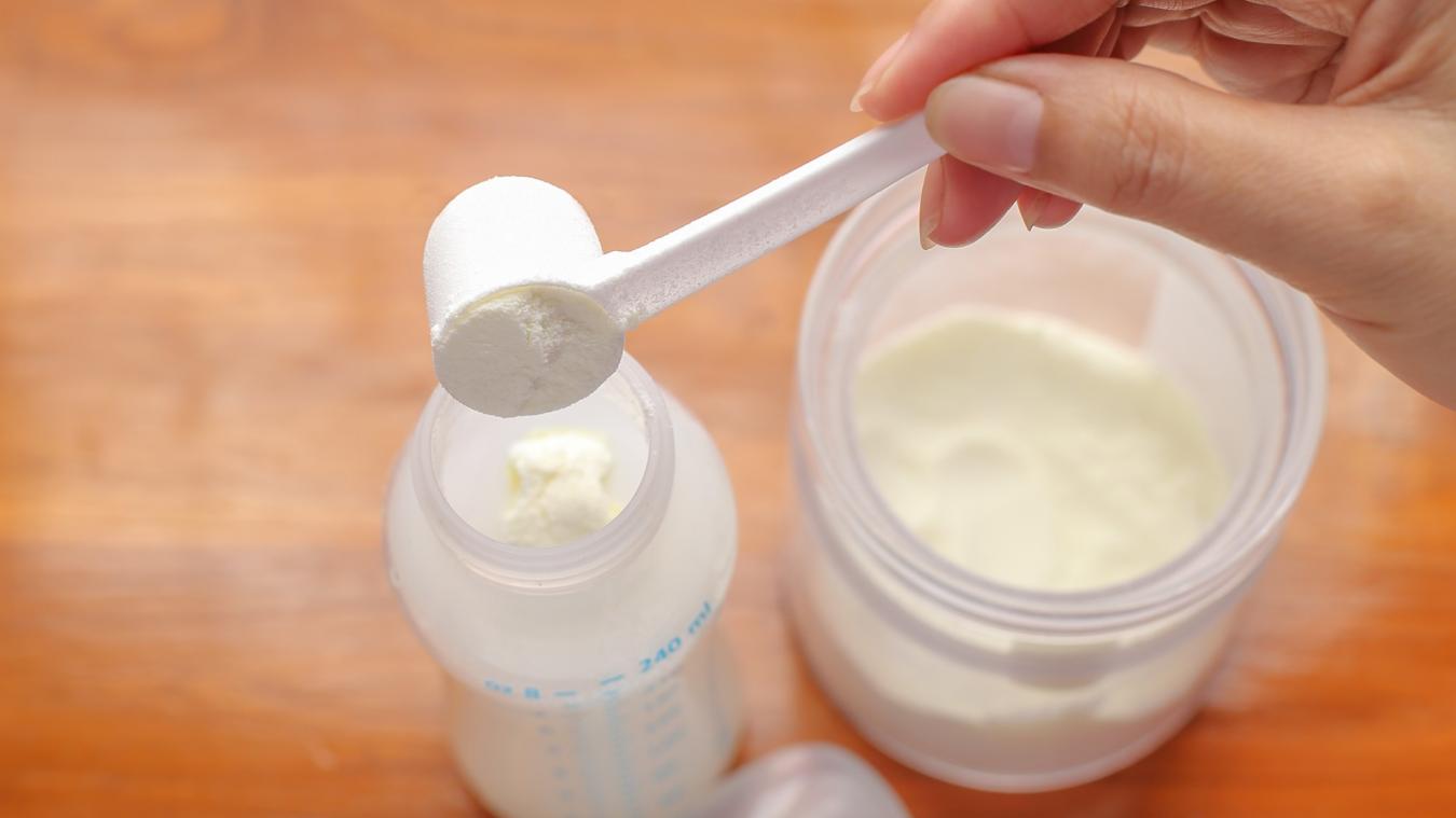 Photo d’un emballage de lait infantile rappelé