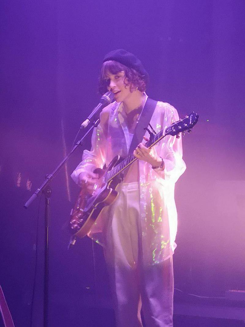La chanteuse Pomme en concert à Paris en janvier 2020.