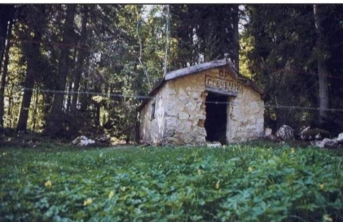 Exemple d’une chambre mortuaire d’hiver à proximité de Lajoux.