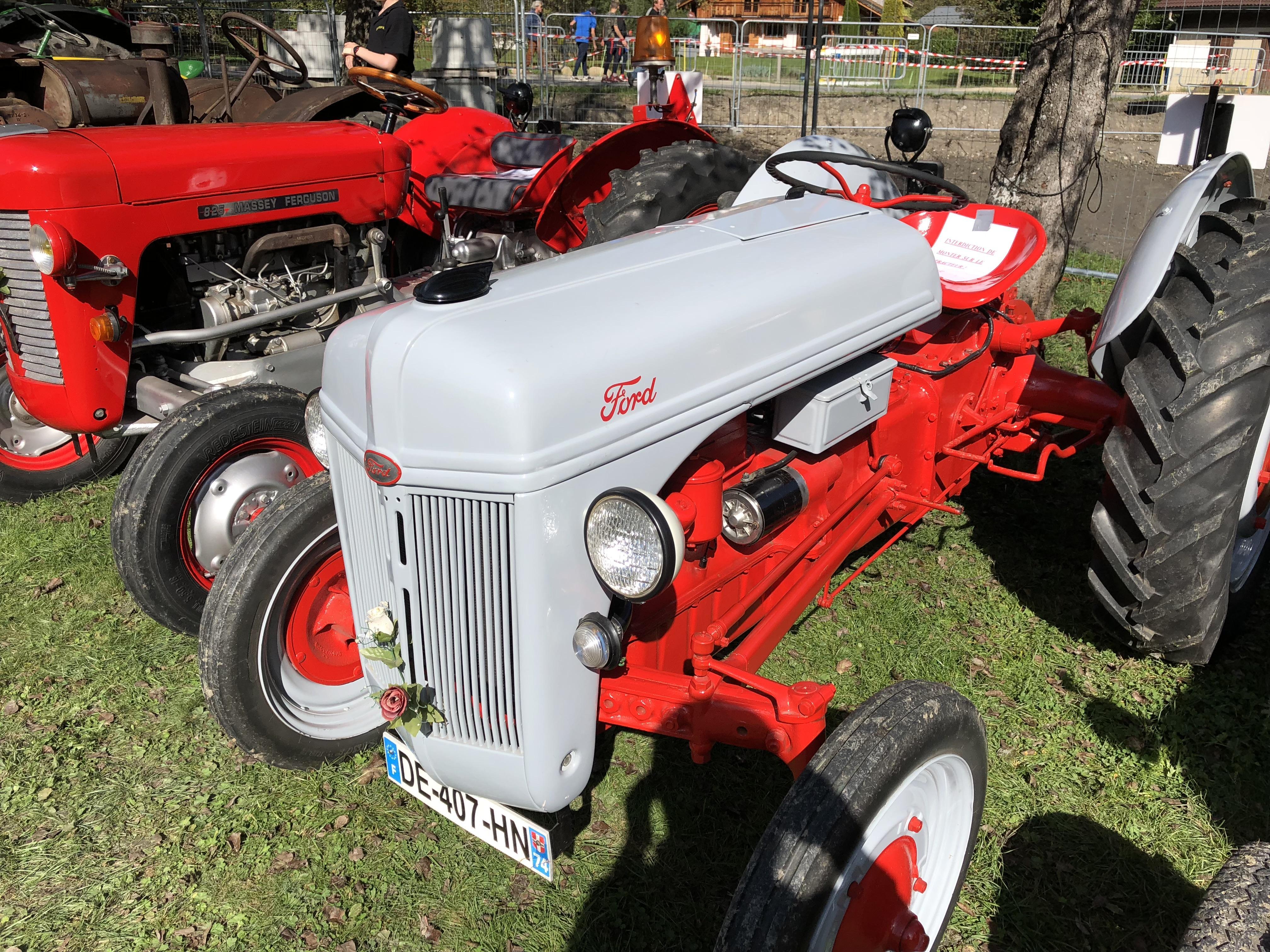 Photos Servoz Emilien Ou La Passion Du Tracteur Le Messager