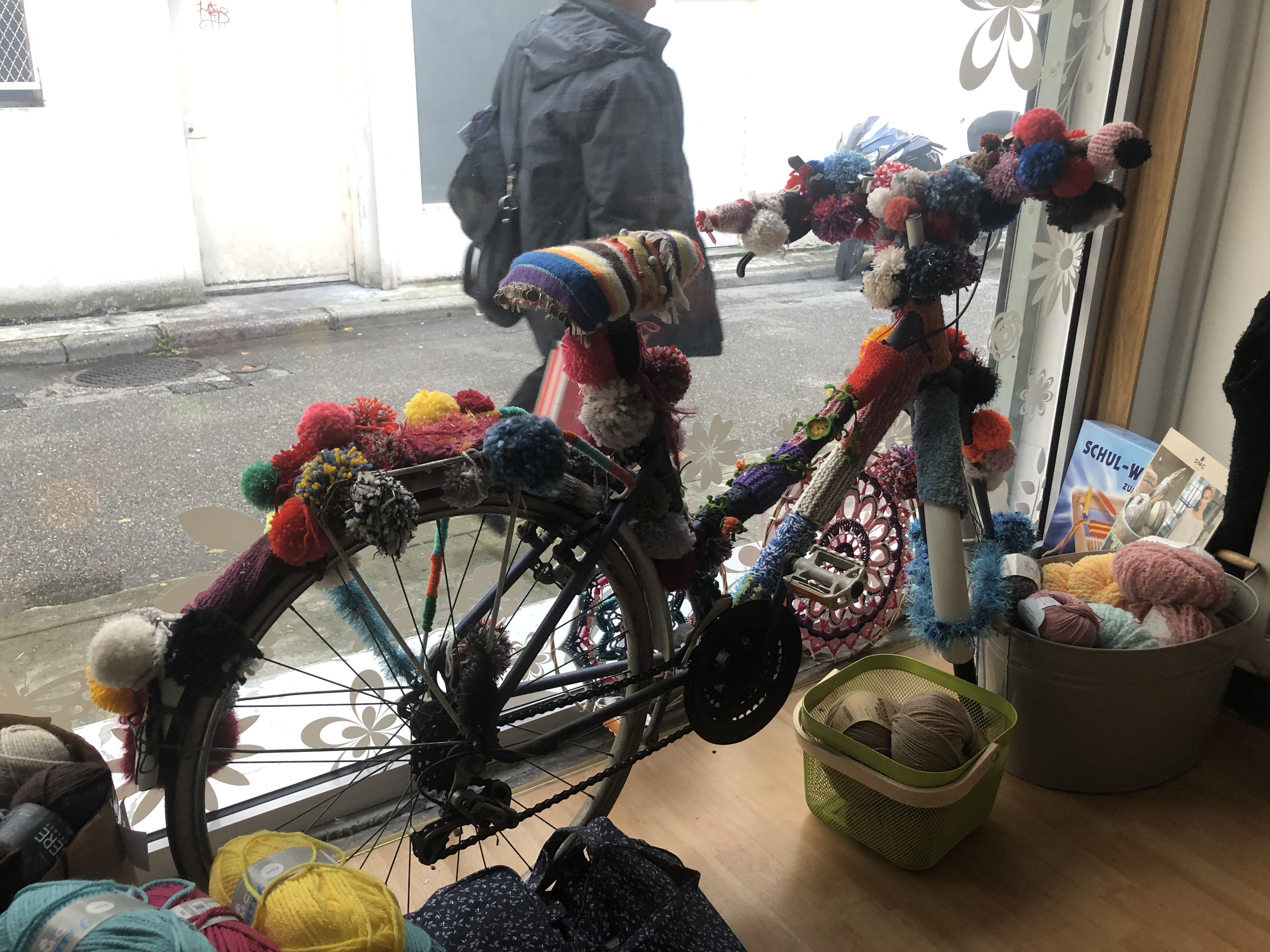 Chambery Un Cafe Creatif Pour Fabriquer Soi Meme Ses Cadeaux Ses Sacs Ou Ses Vetements L Essor Savoyard