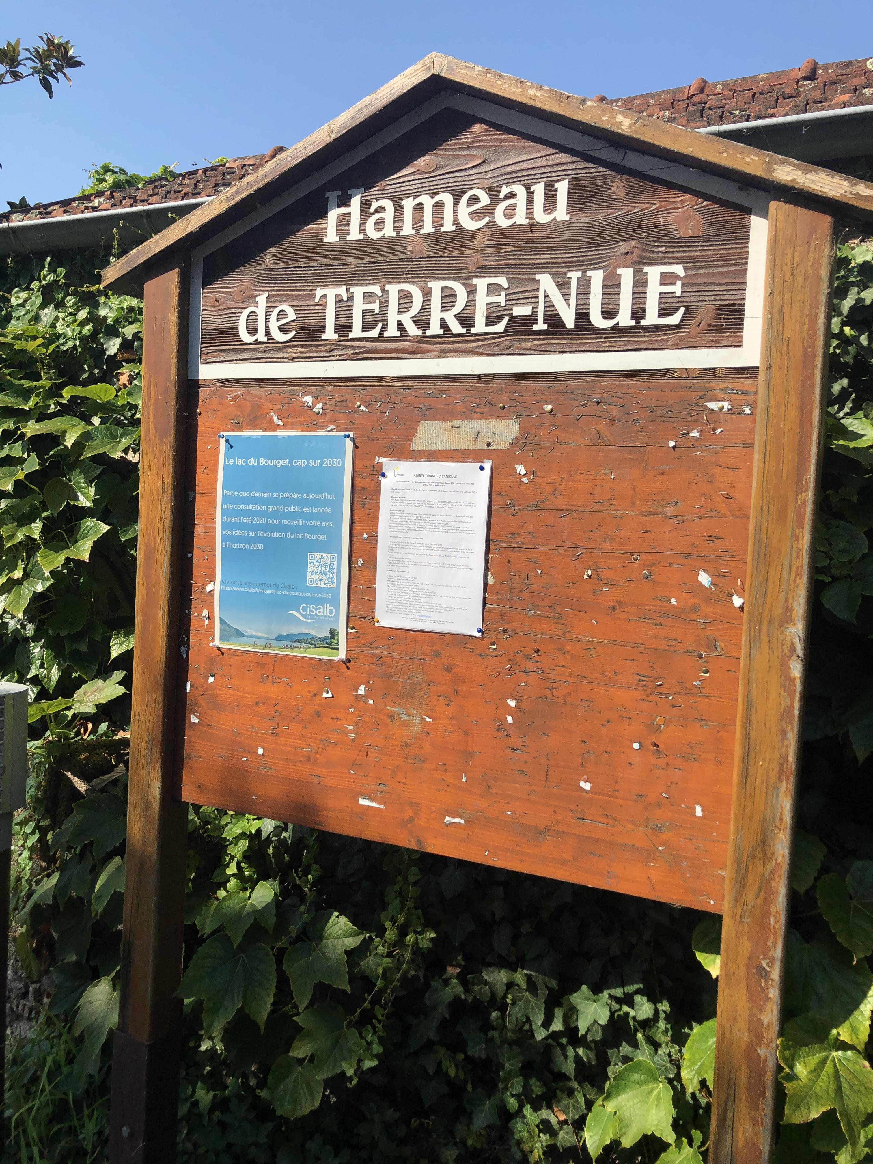 Hameau De Terre Nue Un Gout D Ailleurs Au Bord Du Lac Du Bourget L Essor Savoyard