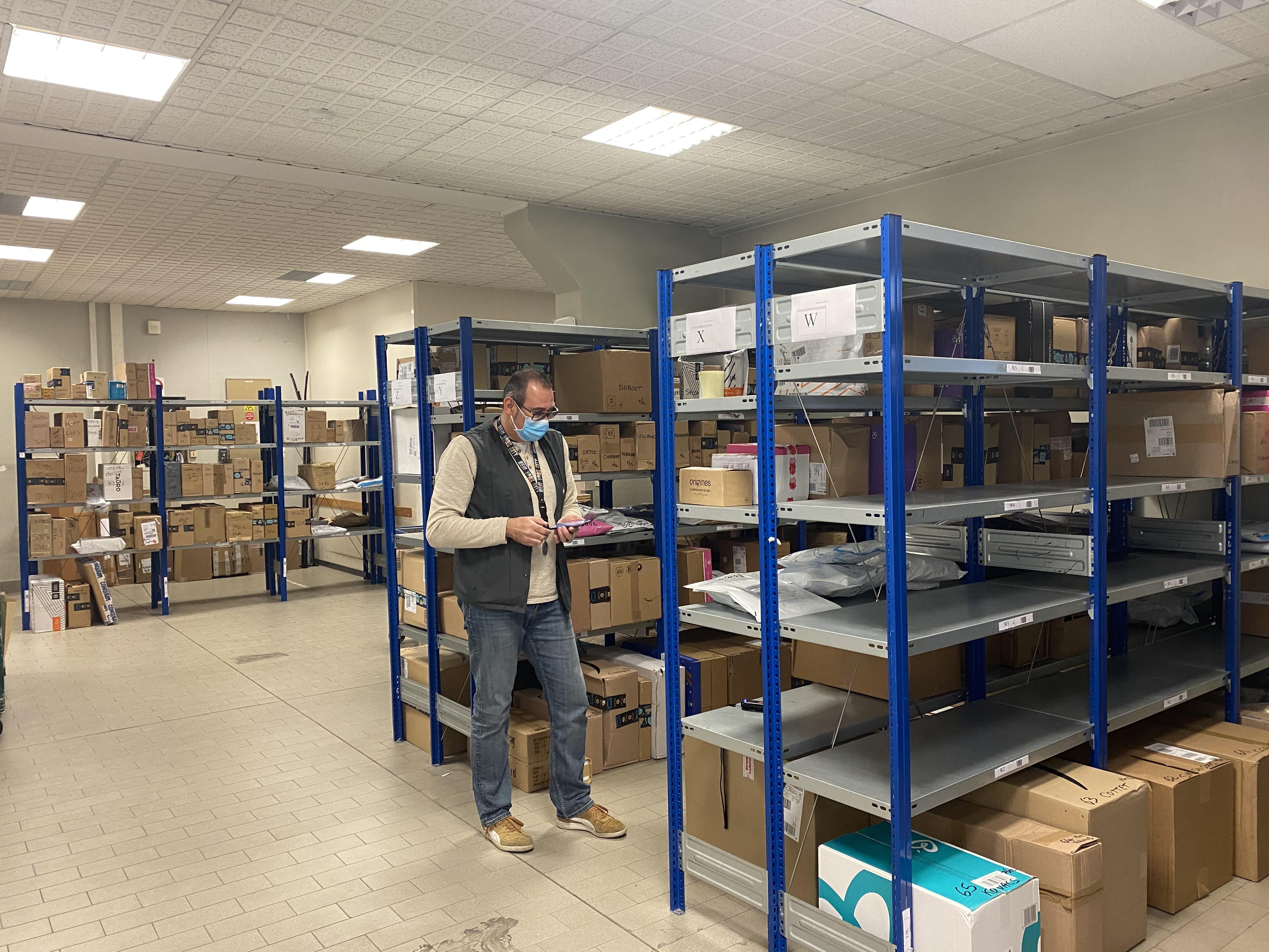 Pays De Gex Plus De 8000 Colis Par Jour A La Plateforme De Preparation Et De Distribution Le Pays Gessien