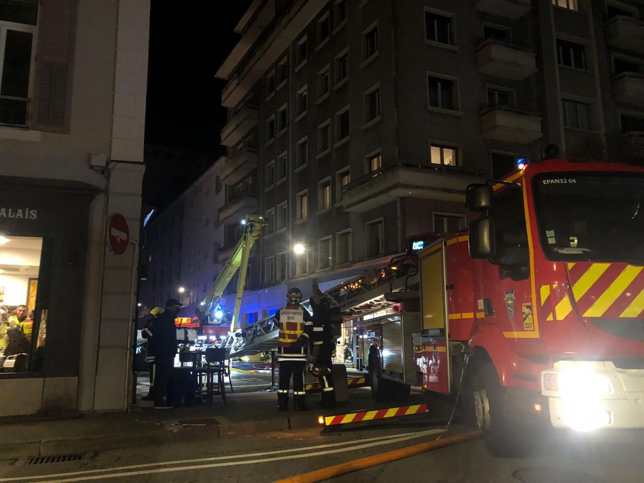 Chambéry: incendie dans un immeuble du centre-ville