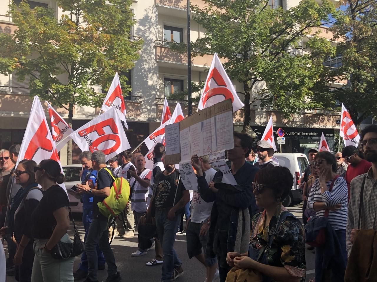 Annecy: près de 600 manifestants ont défilé dans les rues