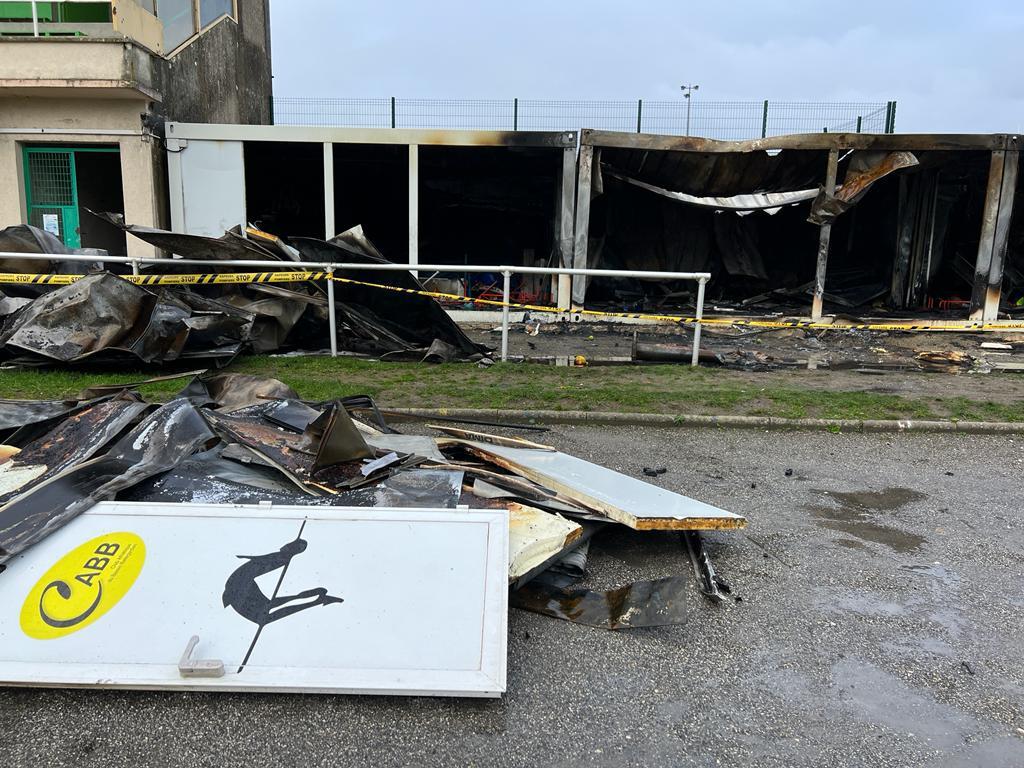 Valserhône : des équipements sportifs incendiés au stade Gérard-Armand