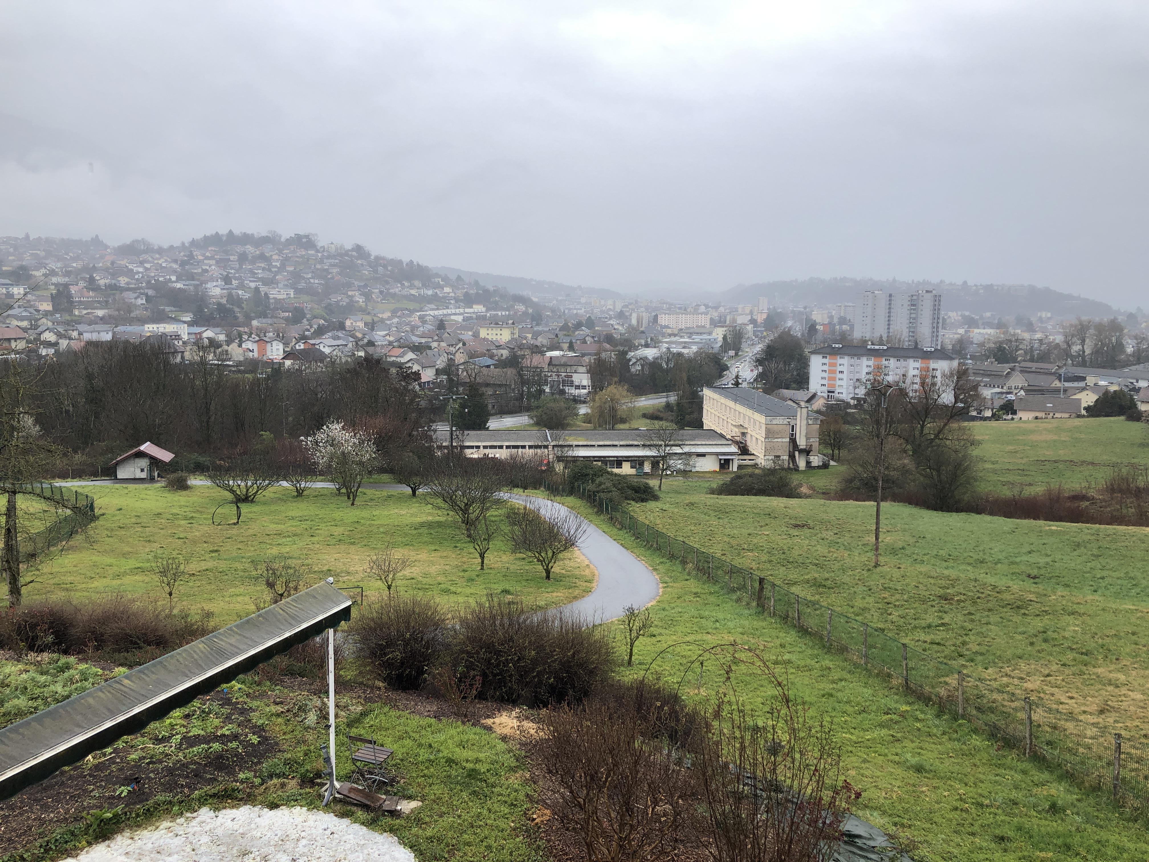 Le projet de nouvel hôpital d’AixlesBains menace leurs maisons «On est pris en otage» L Le projet de nouvel hôpital d’AixlesBains menace leurs maisons «On est pris en otage» L