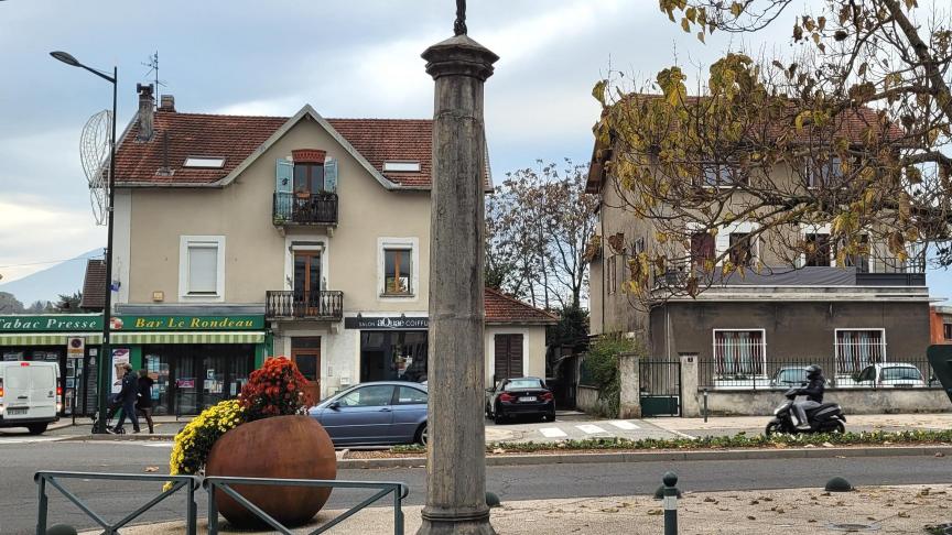 La croix monumentale actuellement présente au Rondeau.