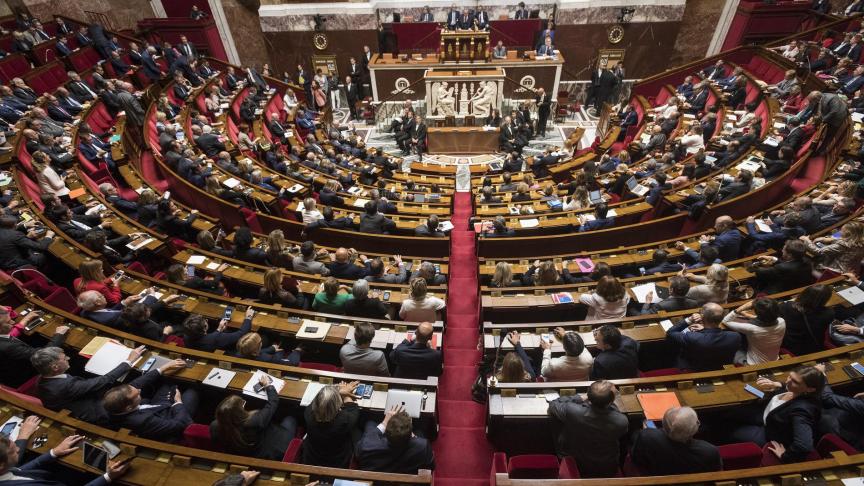 Les débats à l’Assemblée nationale sur le projet de loi du pass vaccinal ont été suspendus lundi 3 janvier 2022