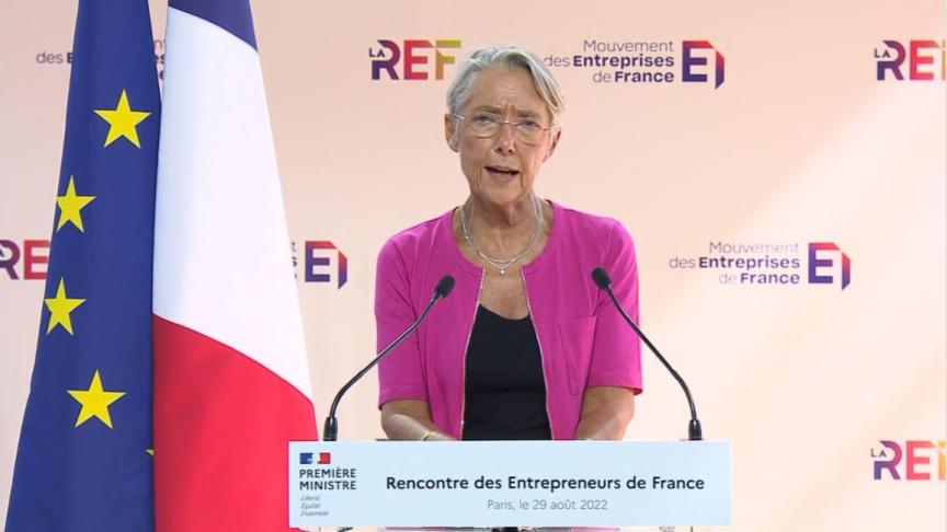 La Première ministre a détaillé sa méthode en matière de planification écologique, avec le lancement d’un « plan global » de réduction des émissions de gaz à effet de serre.