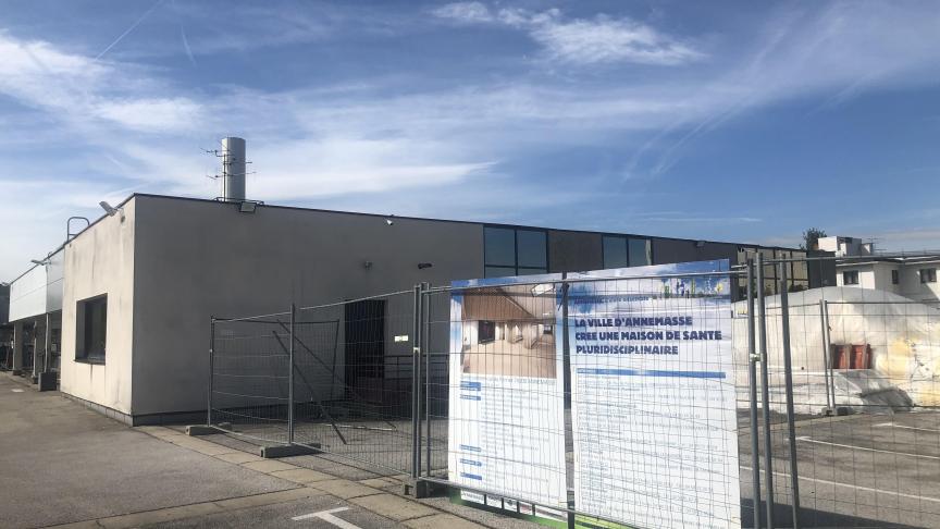 La réhabilitation des bureaux de l’ancien Pôle emploi du Perrier à Annemasse en cabinets médicaux est estimée à 670 000 euros.