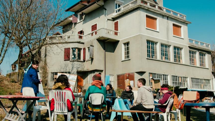 Le tiers-lieu l’Ecrevis est installé depuis 2018 dans une maison située à Meythet.