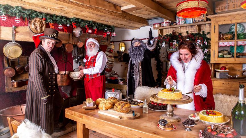 Les fêtes de Noël approchent. En Haute-Savoie comme en Savoie découvrez les endroits où elles sont en beauté. Ici au Hameau du père Noël.