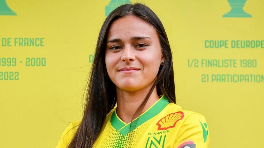 En cette saison 2022-2023, Élise Bonet arbore les couleurs du FC Nantes.