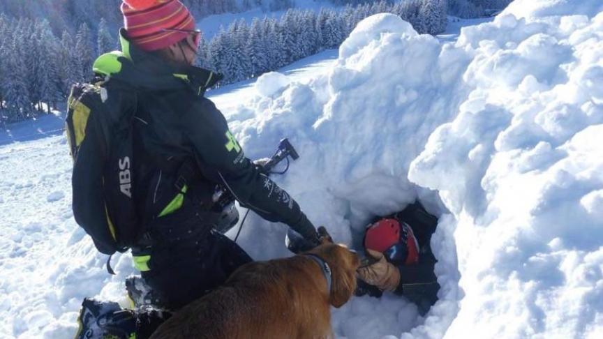 Fanny Brun maître chien d'avalanche