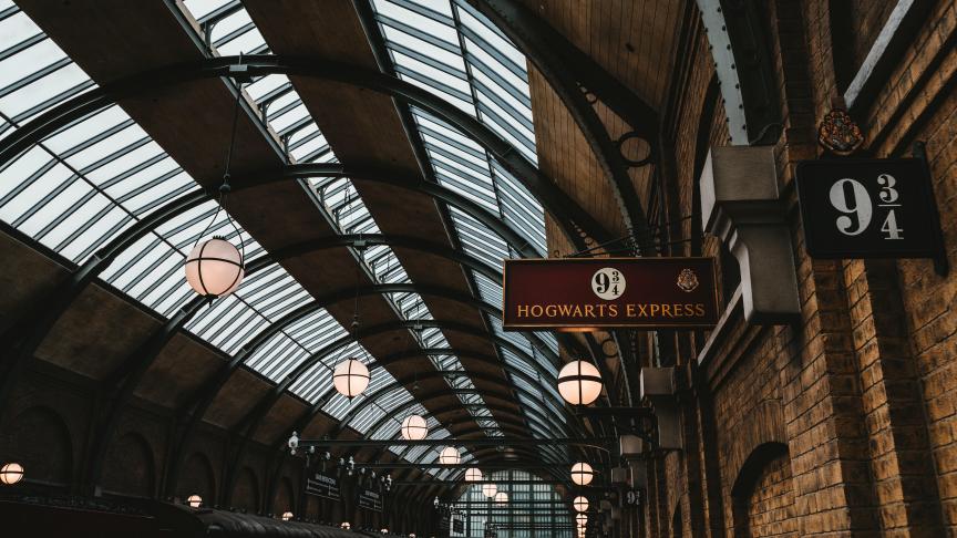 Gallimard Jeunesse fête le 25ème anniversaire de la publication française du premier tome d’Harry Potter avec plusieurs événements en librairies.