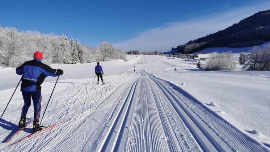 Le plateau des Moises cumule 30 kilomètres de pistes de ski de fond, adaptées à tous les niveaux.