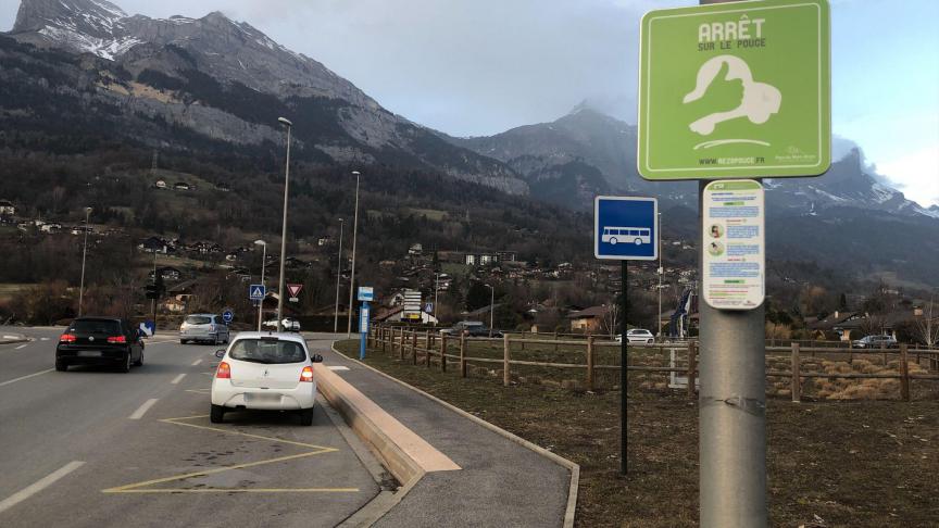 91 arrêts Rézopouce ont été installés sur les 10 communes du Pays du Mont-Blanc, dont 25 à Passy.