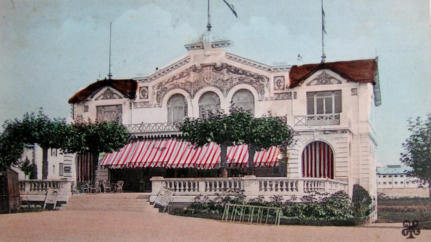 Le bâtiment situé au bout du parc thermal a accueilli un casino jusqu’en 1929.