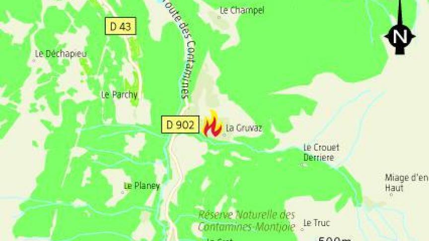L’incendie s’est déclaré route de la Gruvaz, à Saint-Gervais, ce jeudi 23 mars.