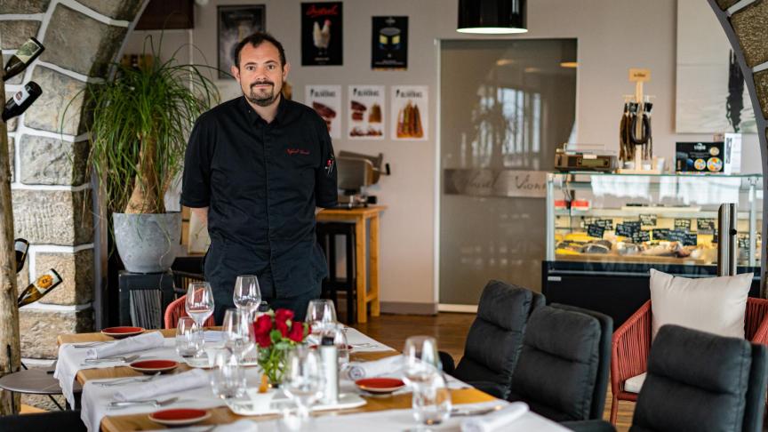 Le chef anciennement étoilé Raphaël Vionnet a décidé de changer son approche de la cuisine.