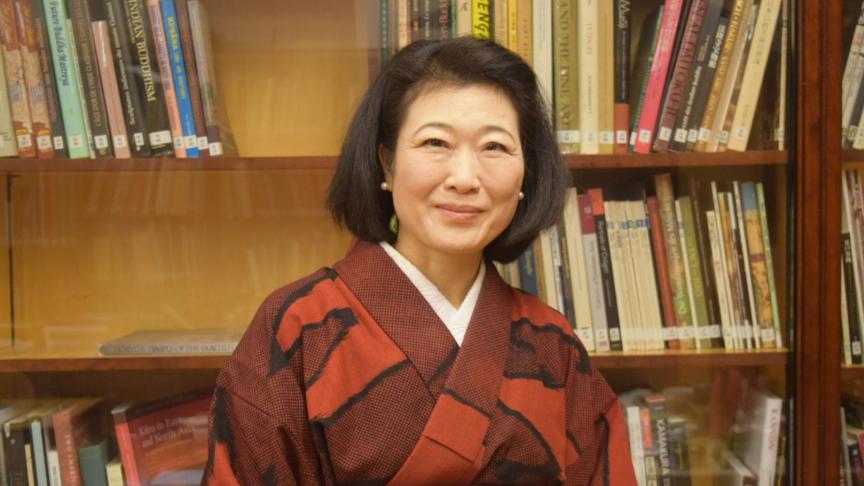 Emiko Okamoto est uneambassadrice du thé, nommée officiellement par le Japon.