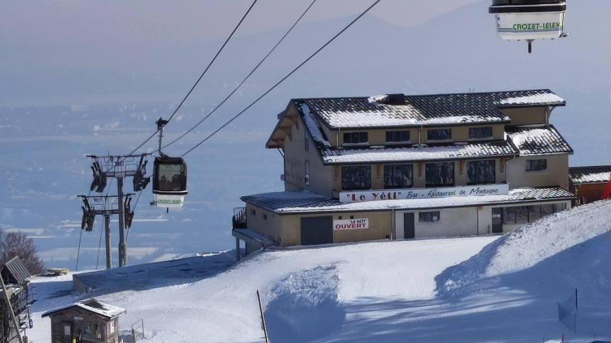 Vue imprenable sur le mont Blanc. ©A. Barbe - OT Pays de Gex/Monts Jura