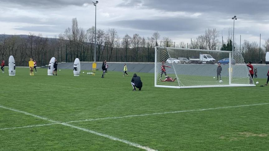 L’équipe du FC Annecy s’entraîne avant le match de demi-finale de Coupe de France.