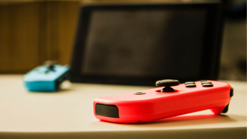 En janvier 2021, le Bureau européen des unions de consommateurs avait reçu plus de 25 000 plaintes concernant le «Joy Con drift», une usure prématurée des manettes de Nintendo Switch.