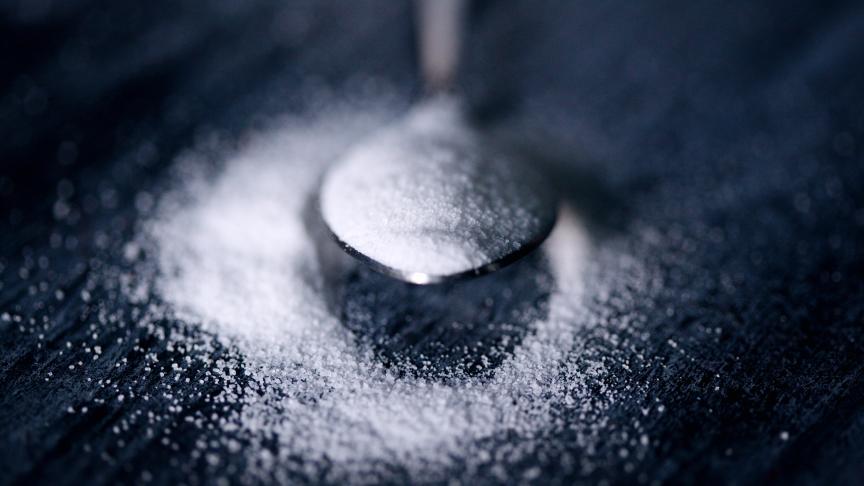 Les édulcorants artificiels sont des produits de substitution au sucre.