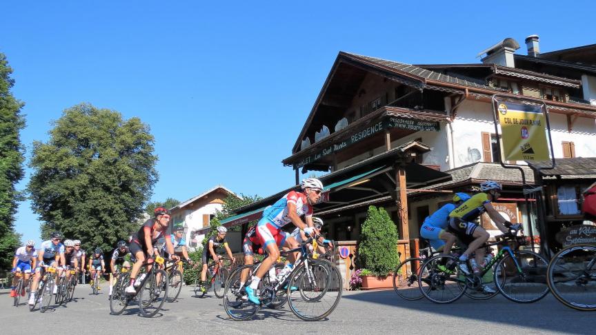 Avec l'Étape du Tour du 9 juillet et le passage des coureurs pros le 15 juillet, Samoëns va connaître l'affluence des grands jours.