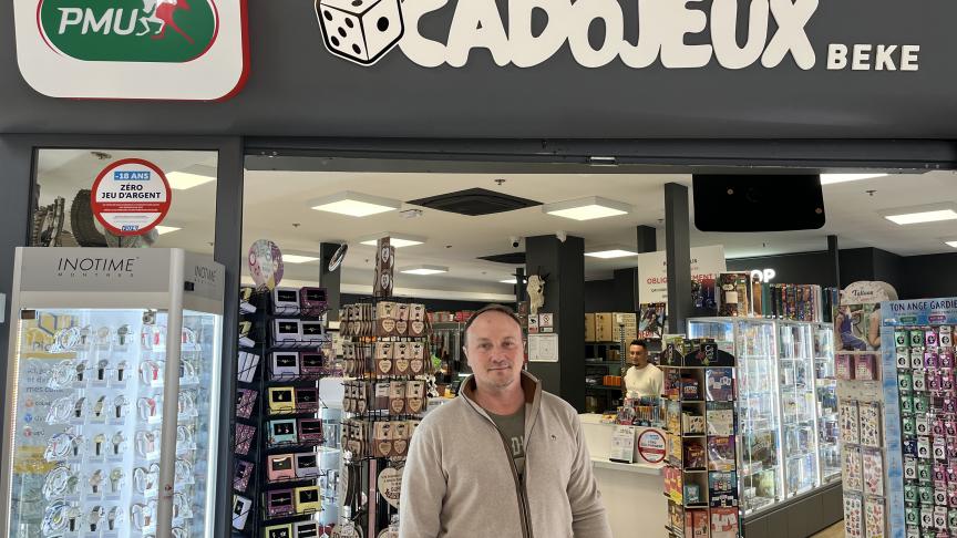 elfbar nachfüll pod läuft aus Boutique de cigarettes électroniques à Levallois-Perret main image 0
