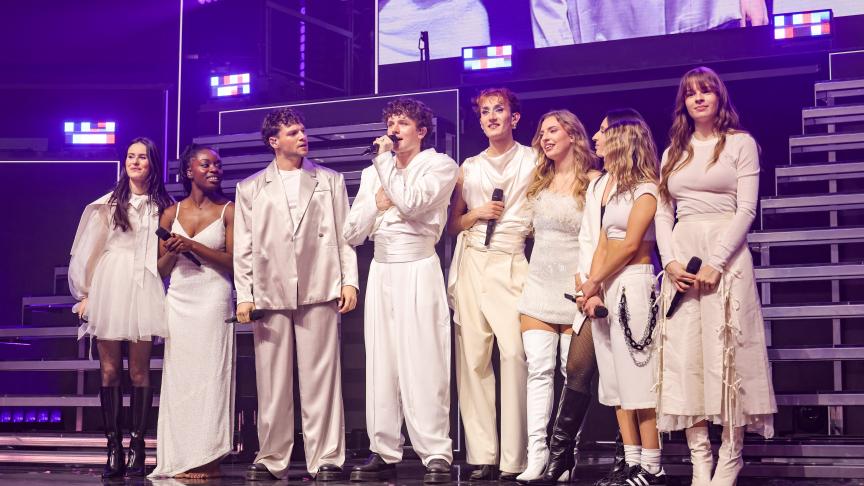 La Star Academy en tournée à Genève : chorégraphies, single dévoilé… Les anciens  élèves ont assuré un show spectaculaire - Le Messager