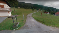Le chemin de la Chapelle permet d’accéder aux parties supérieures du domaine skiable.