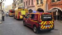 Le dispositif incendie est toujours impressionnant en vieille ville.