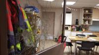 Malgré des dégâts importants, rien n’a été volé dans le bâtiment.