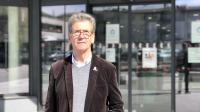 Si le bureau de maire adjoint de Christian Bovier se trouve à l’hôtel de Ville de Seynod, c’est à la mairie de Cran-Gevrier (notre photo), où se trouve son service et ses équipes, qu’il passe le plus clair de son temps.