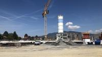 La phase de maçonnerie du complexe sportif et culturel avance mais le chantier va être à l’arrêt après qu’une entreprise a été jugée défaillante.