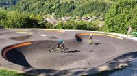 Le Maire a fait l’objet d’une dénonciation qui a menée à un procès-verbal d’infraction établi par la DDT, Direction Départementale des Territoires. Ce PV porte sur la création de la piste retour station et la création du pump-track.